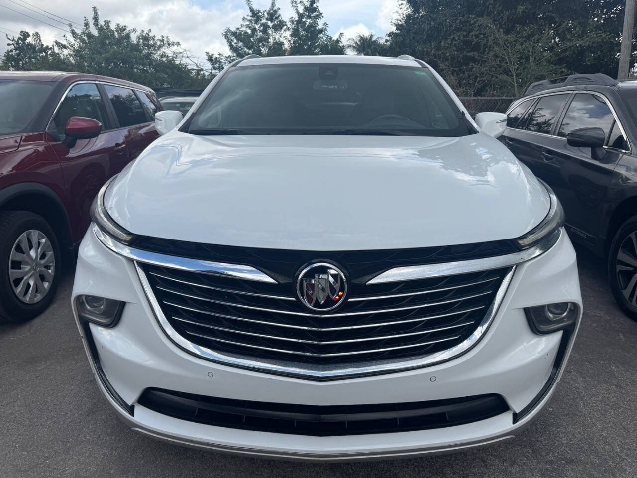 Used 2022 Buick Enclave Essence FWD image 7