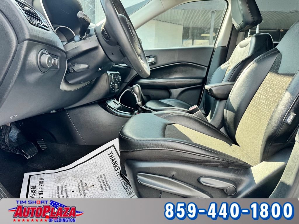 Used 2021 Jeep Compass Latitude FWD image 33