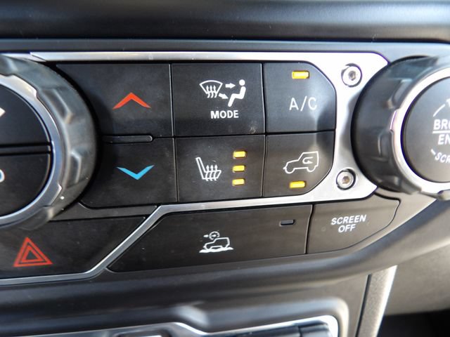 Used 2022 Jeep Wrangler Unlimited Sahara AWD/4WD image 17