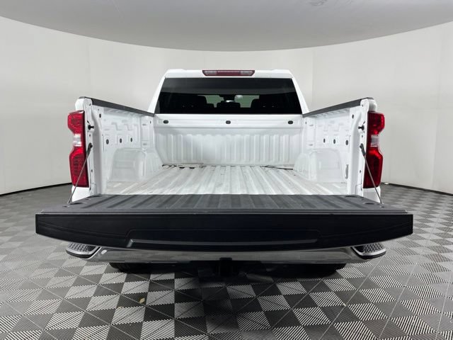 Used 2023 Chevrolet Silverado 1500 LT AWD/4WD image 47