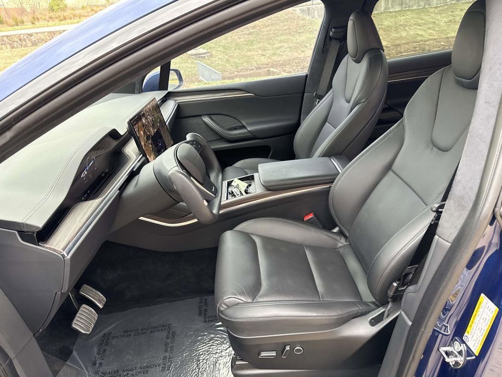 Used 2022 Tesla Model X image 6