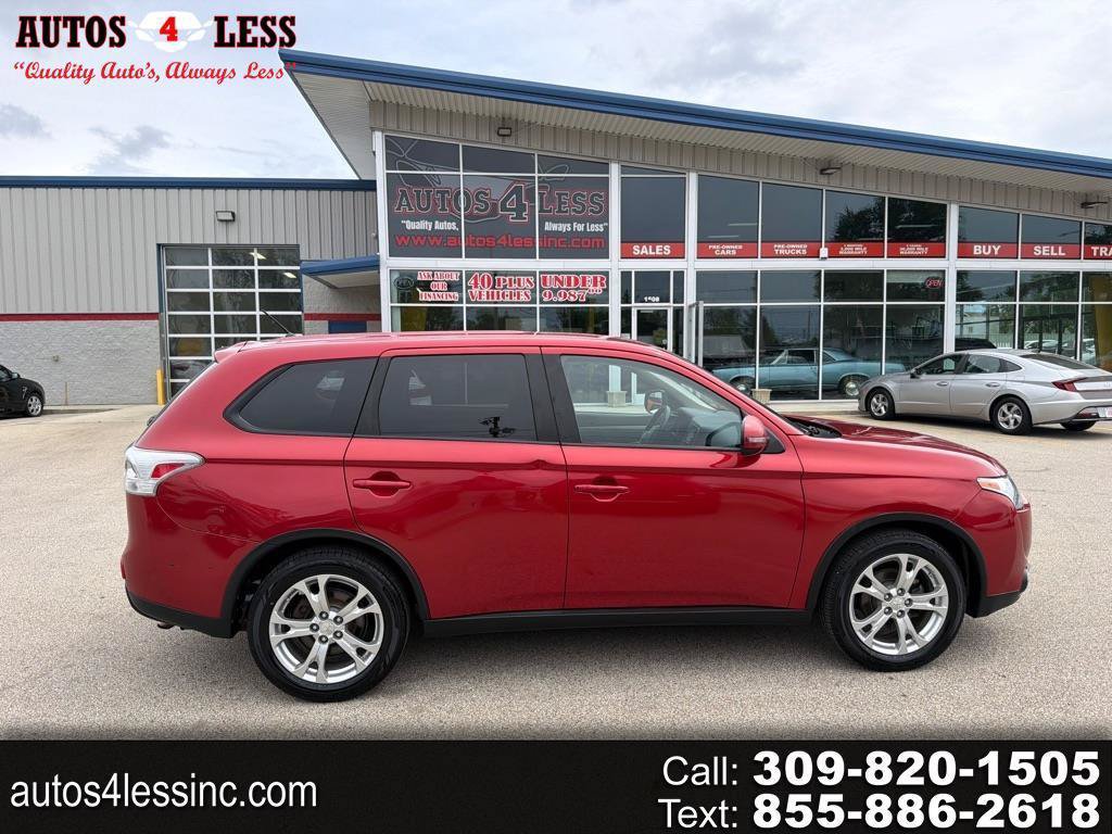Used 2015 Mitsubishi Outlander SE