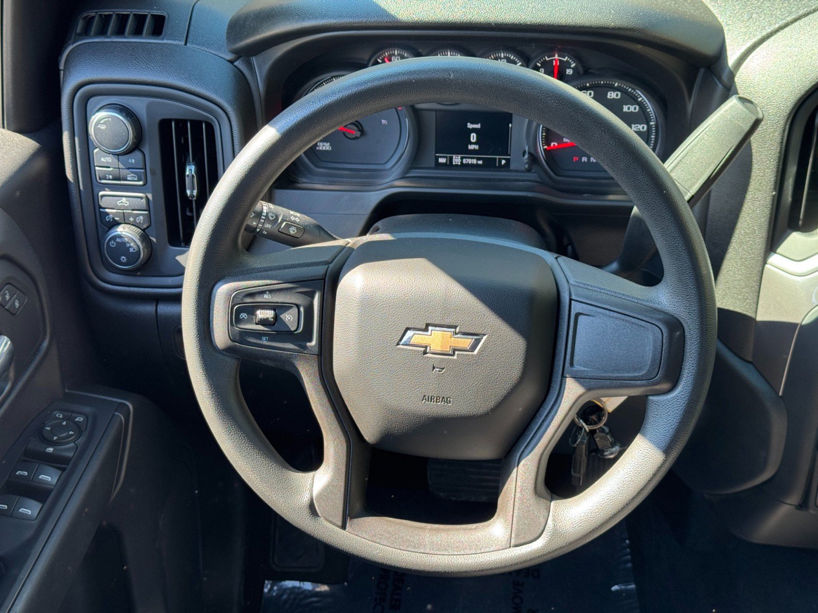 Used 2020 Chevrolet Silverado 1500 Custom w/ Custom Value Package AWD/4WD image 18
