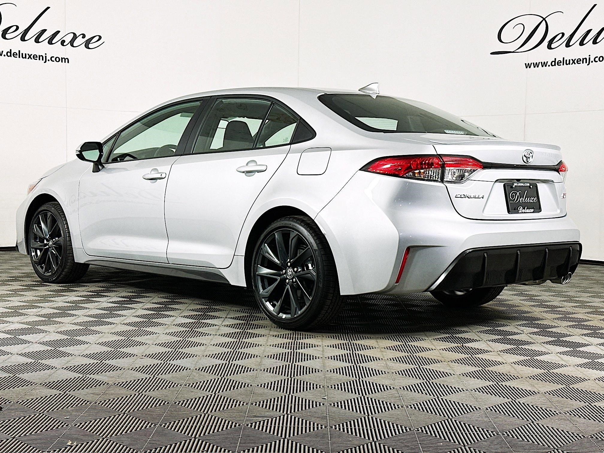 Used 2026 Toyota Corolla SE image 4