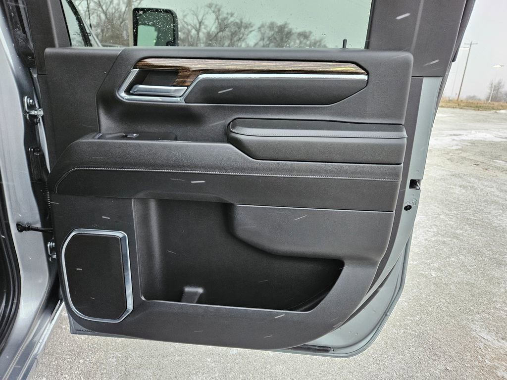 Used 2024 GMC Sierra 3500 SLE image 31