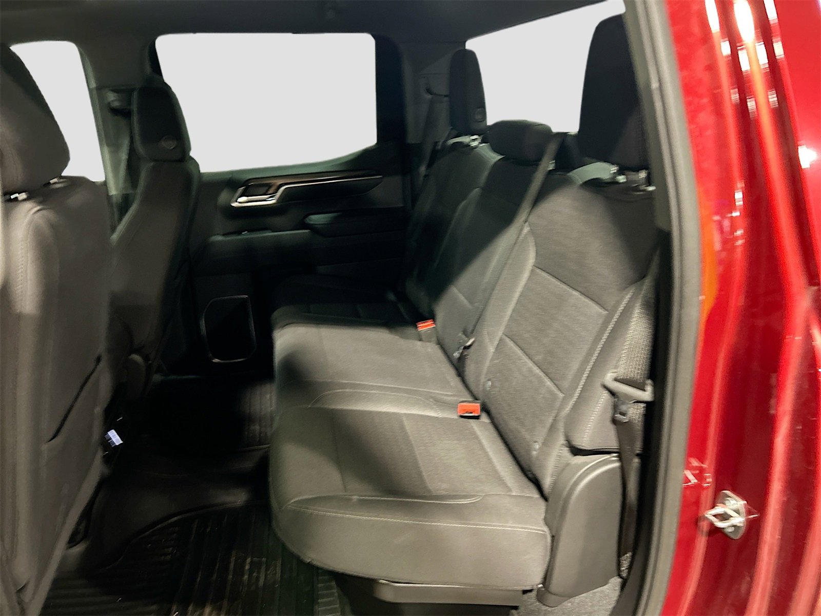 Used 2024 Chevrolet Silverado 1500 LT image 24