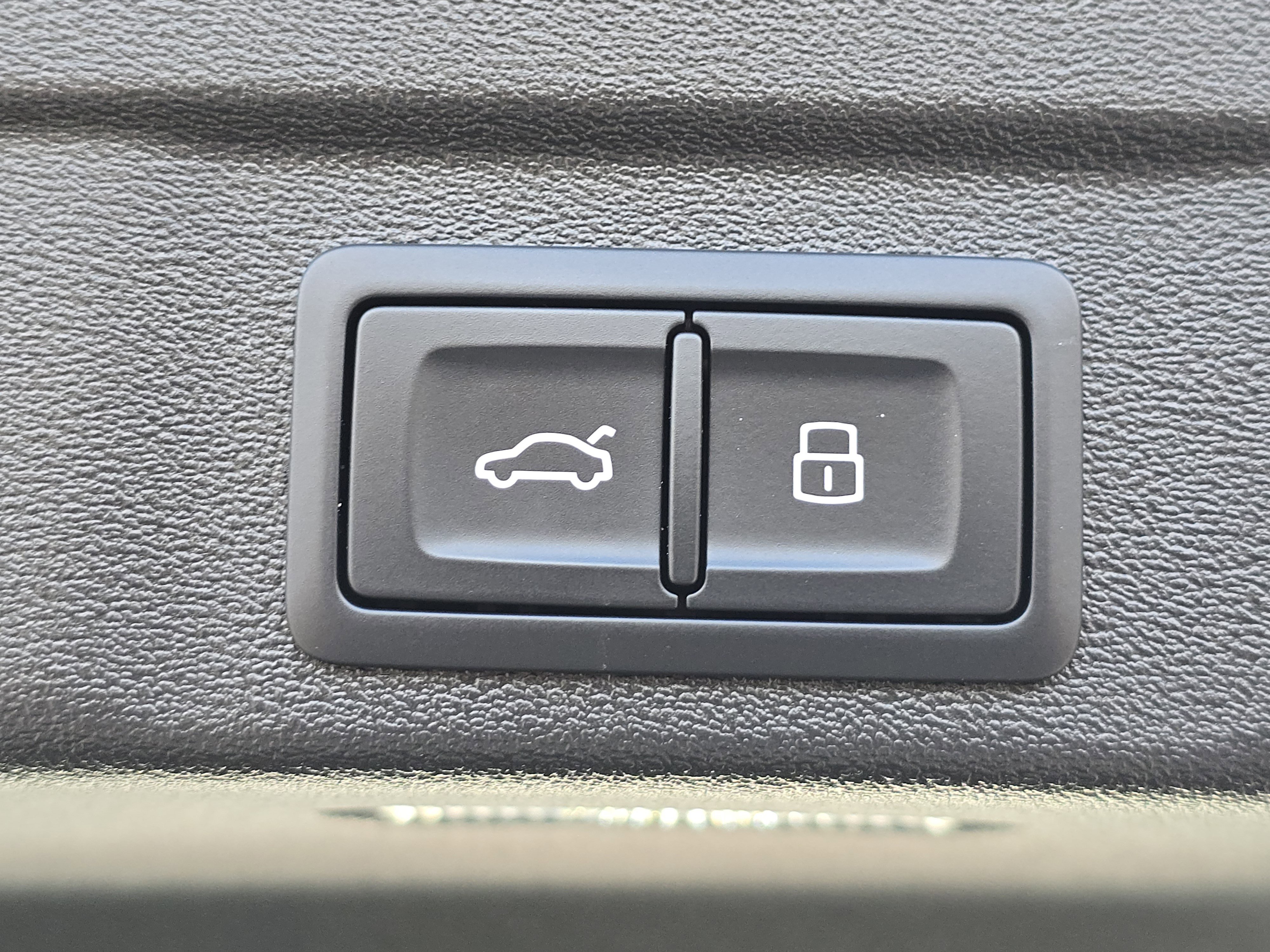 Certified 2025 Audi A5 2.0T Premium w/ Convenience Package image 18