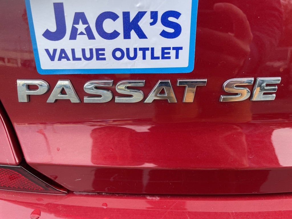 Used 2018 Volkswagen Passat 2.0T SE image 6