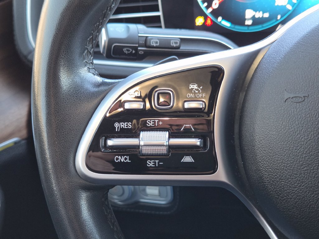 Used 2021 Mercedes-Benz GLE 350 4MATIC image 22