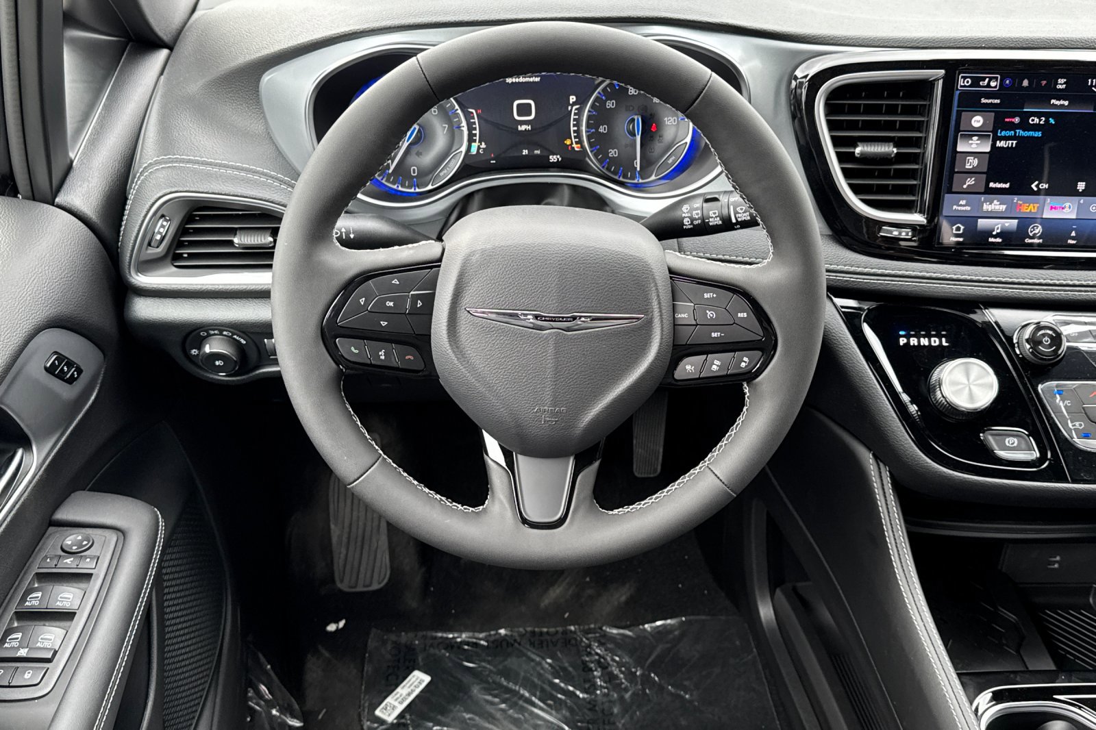 New 2026 Chrysler Pacifica Limited w/ S Appearance Package image 13