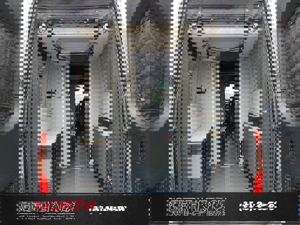 Used 2023 Mercedes-Benz Sprinter 144 Cargo image 28