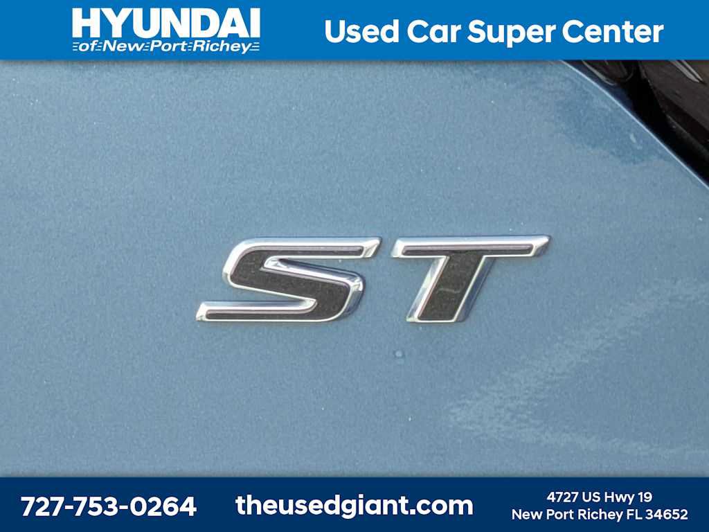 Used 2024 Buick Encore GX Sport Touring FWD image 14