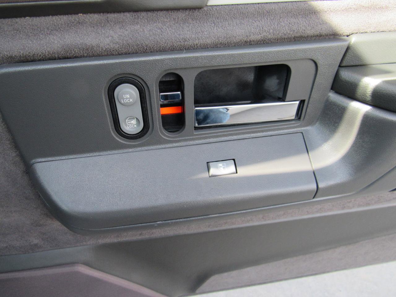Used 1993 Chevrolet Silverado 3500 2WD Crew Cab image 68