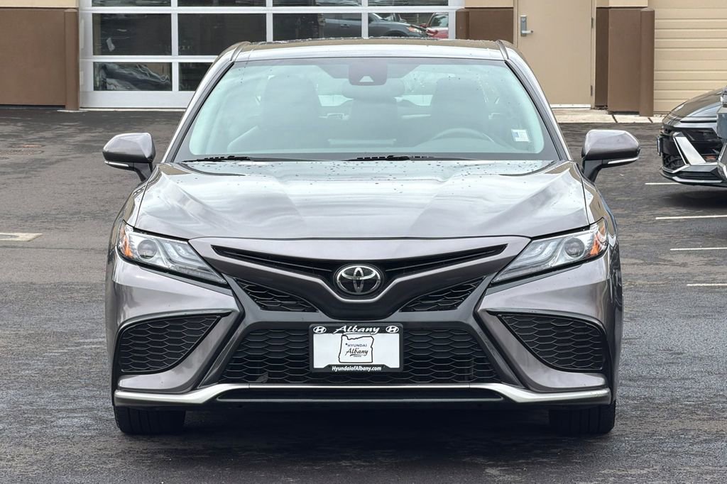 Used 2024 Toyota Camry XSE FWD image 6