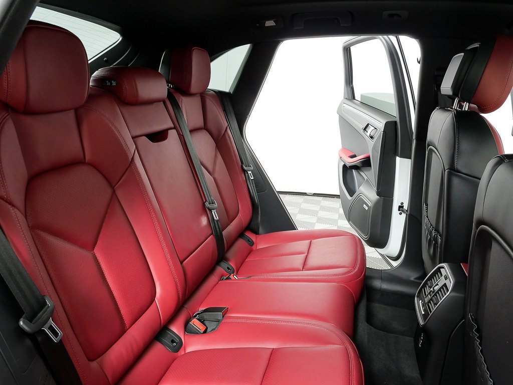 New 2026 Porsche Macan S image 23