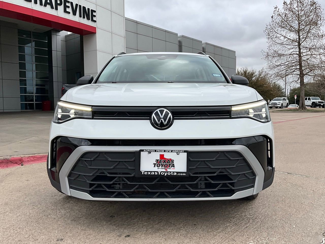 Used 2025 Volkswagen Taos S image 3