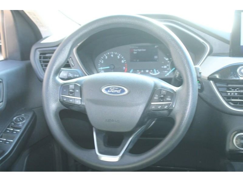Used 2022 Ford Escape SE w/ SE Sport Appearance Package image 12