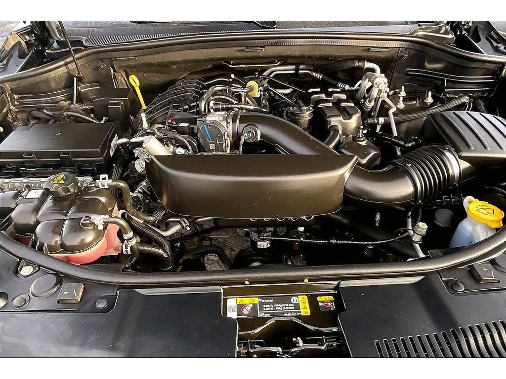 Used 2024 Dodge Durango GT image 10