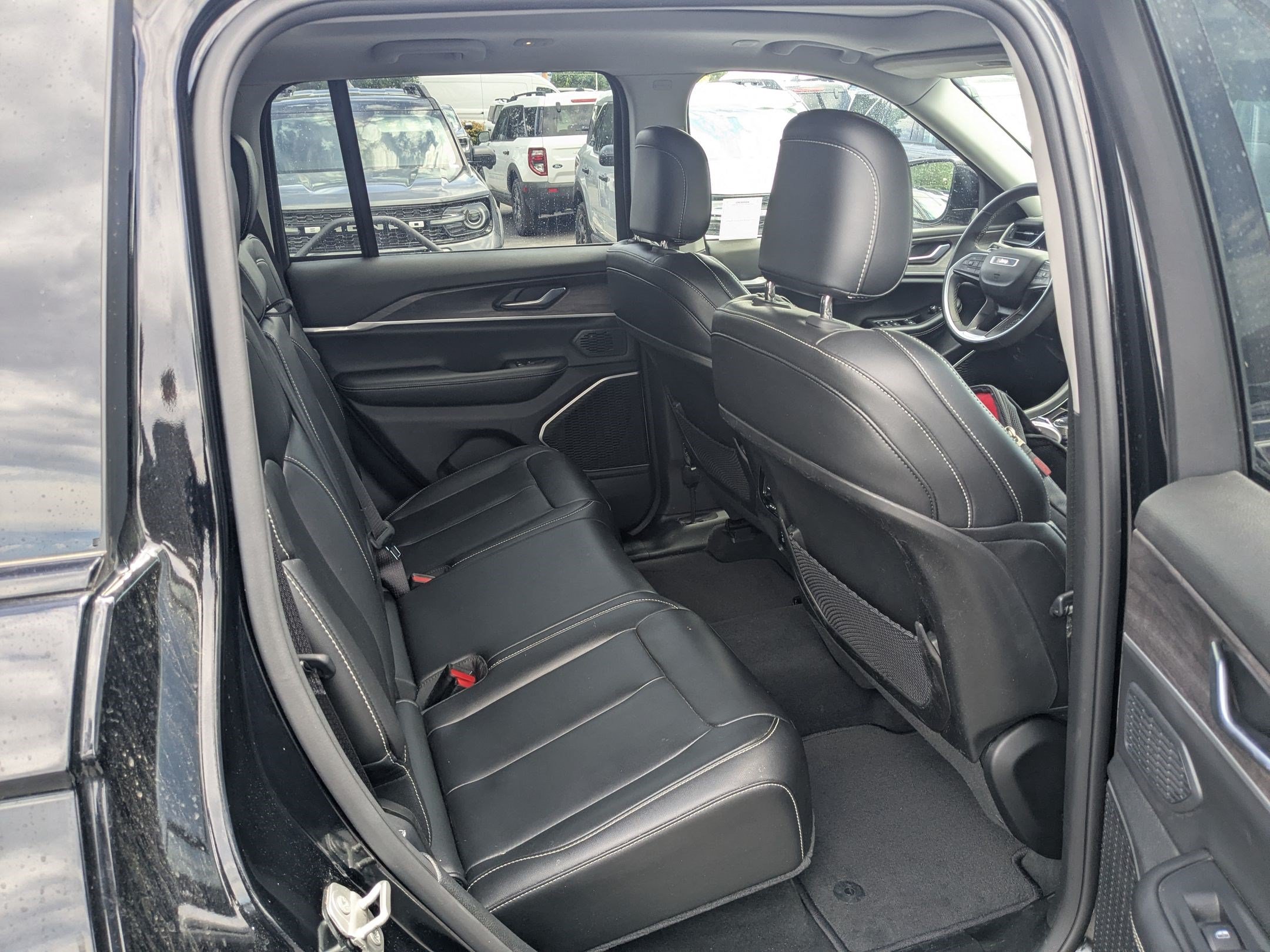 Used 2023 Jeep Grand Cherokee 4WD 4xe image 25