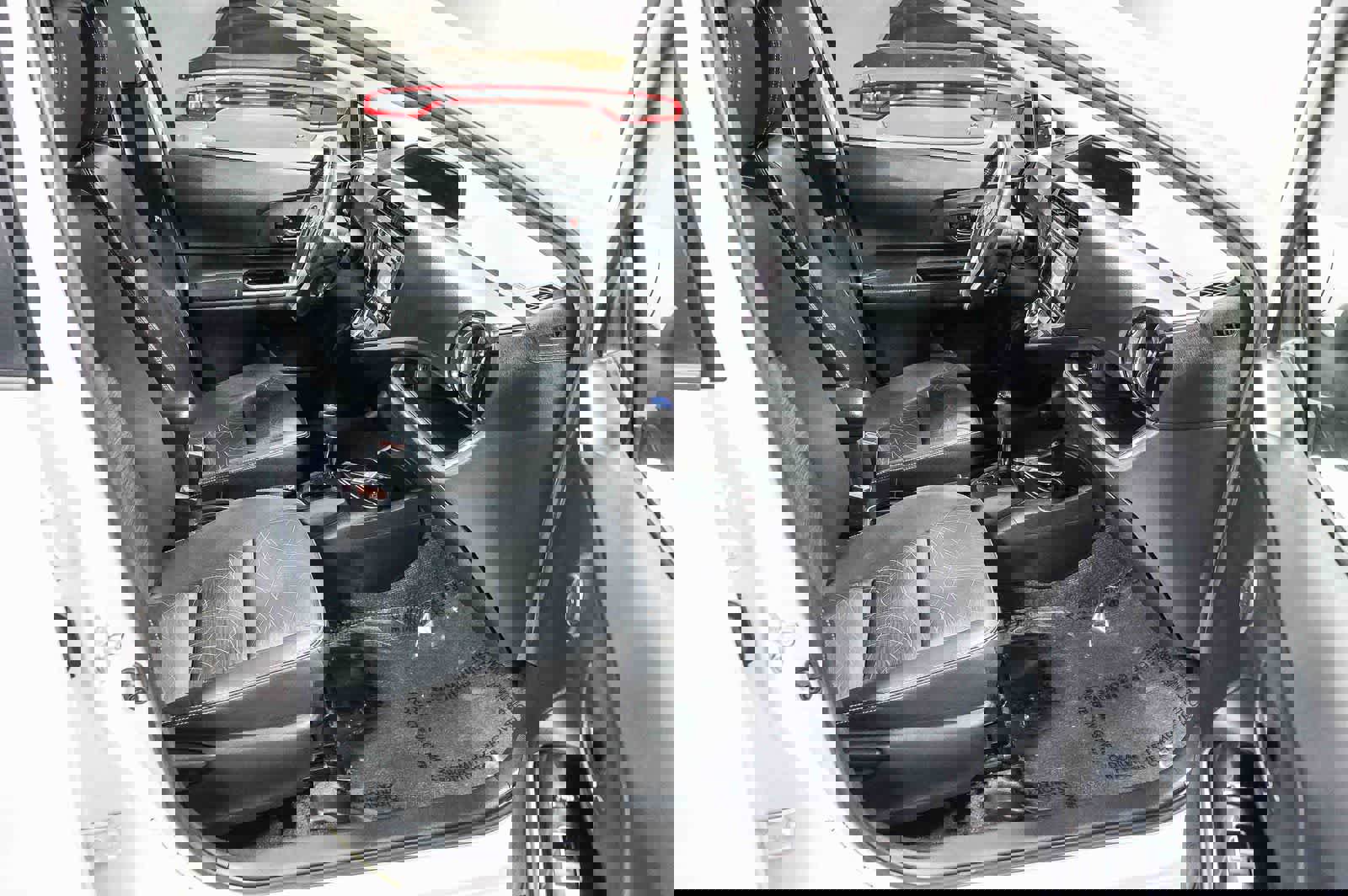 Certified 2016 Toyota Prius C Four image 18