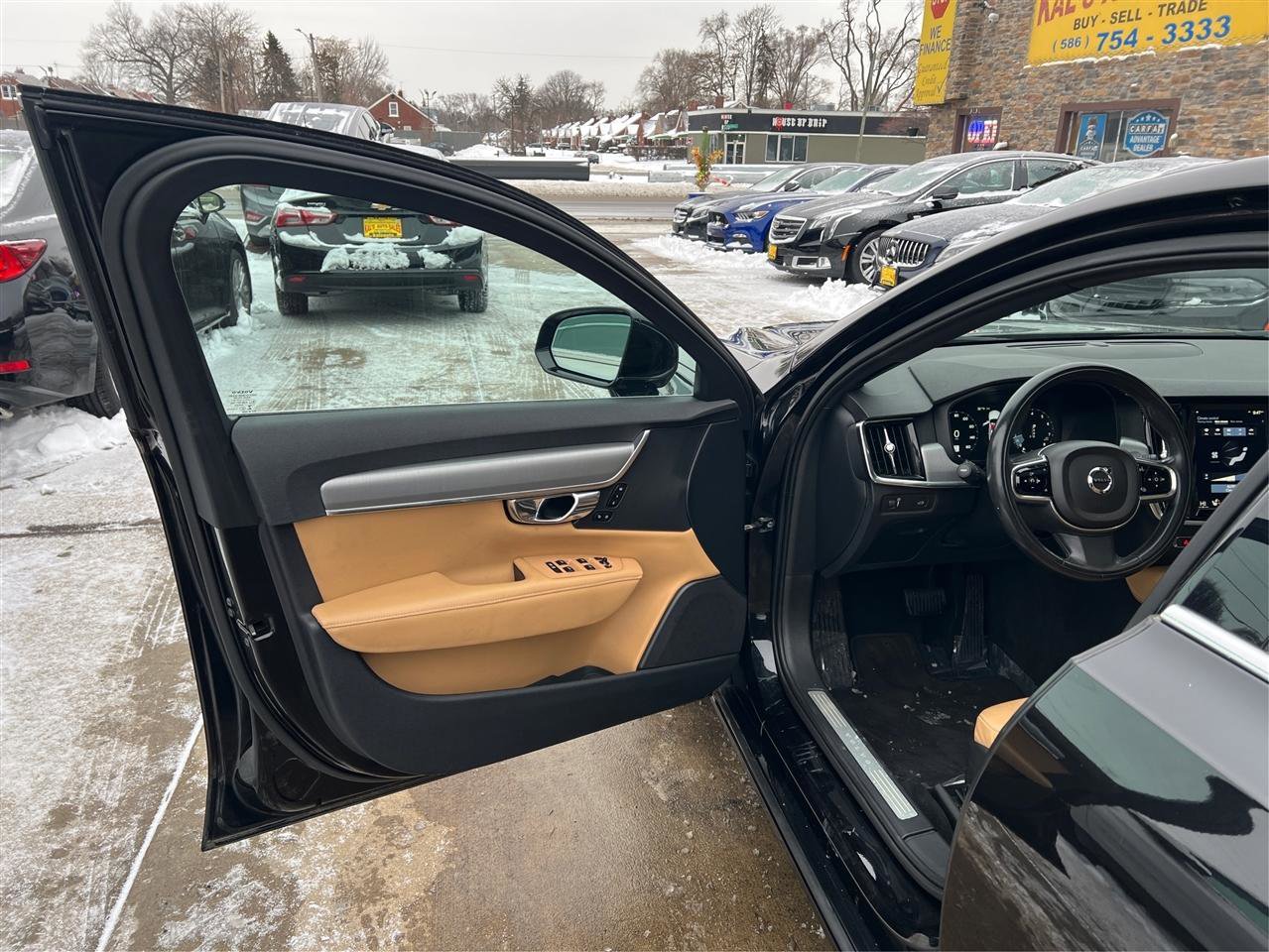Used 2017 Volvo S90 T6 Momentum w/ Vision Package AWD/4WD image 32