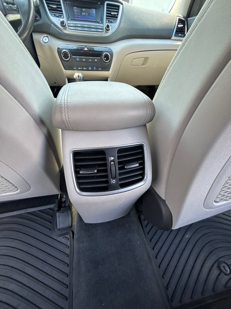 Used 2017 Hyundai Tucson Sport FWD image 18