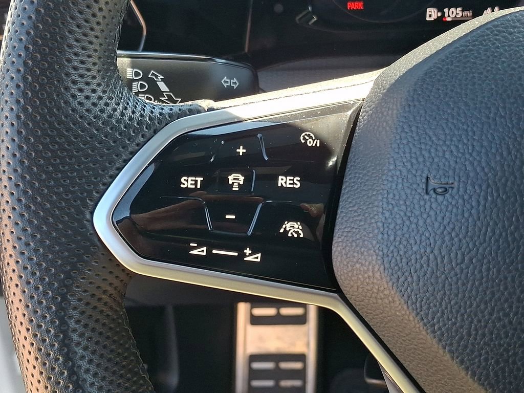 Used 2022 Volkswagen GTI SE FWD image 22