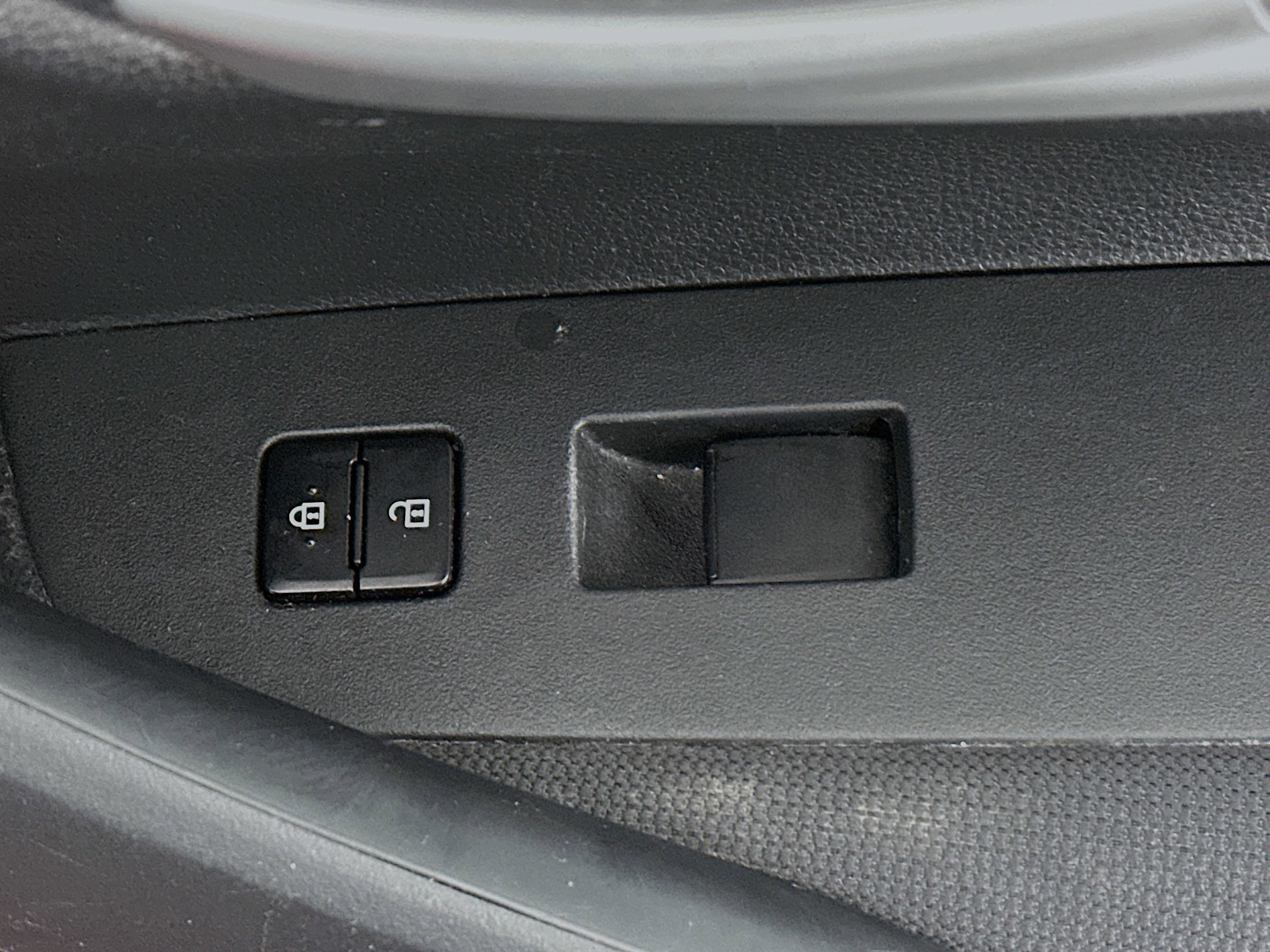 Used 2020 Toyota Corolla LE image 28