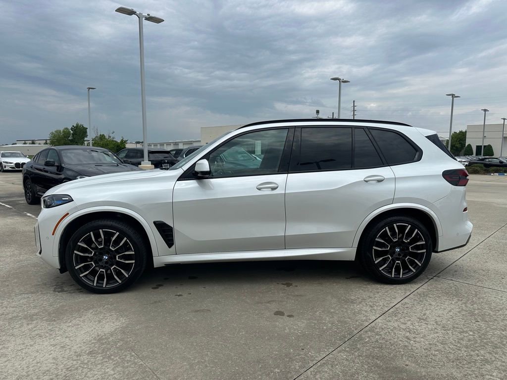 Certified 2024 BMW X5 sDrive40i w/ M Sport Package RWD image 8