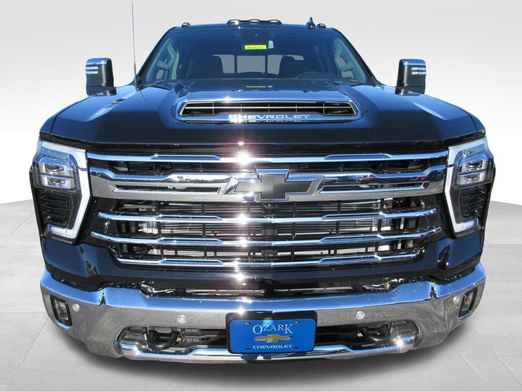 New 2026 Chevrolet Silverado 3500 LTZ w/ LTZ Plus Package image 8