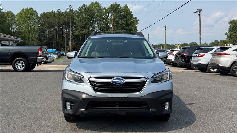 Used 2022 Subaru Outback Premium AWD/4WD image 3