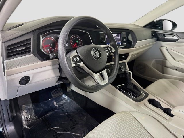 Used 2019 Volkswagen Jetta R-Line FWD image 20