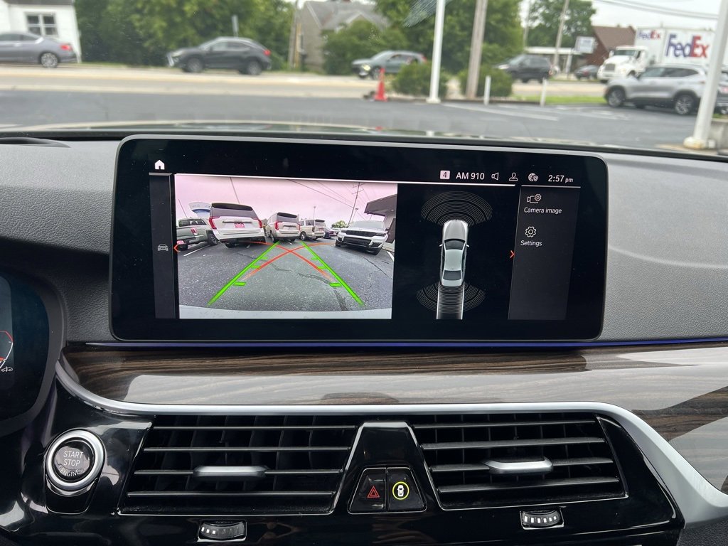 Used 2022 BMW 540i xDrive w/ Premium Package image 18