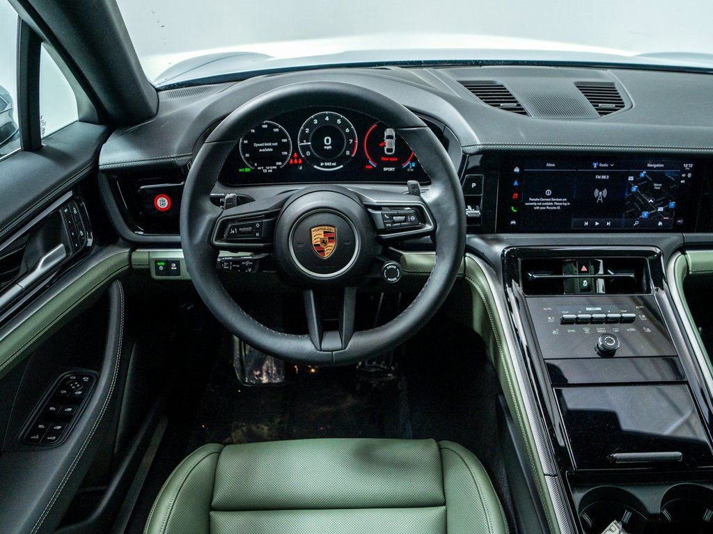 New 2026 Porsche Panamera 4 image 14