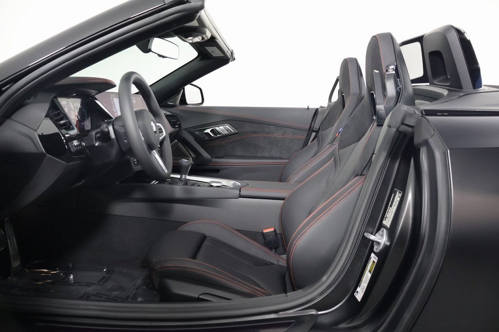 New 2026 BMW Z4 M40i RWD image 6