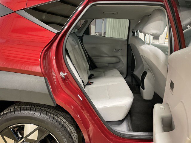 Used 2024 Hyundai Kona SEL FWD image 27