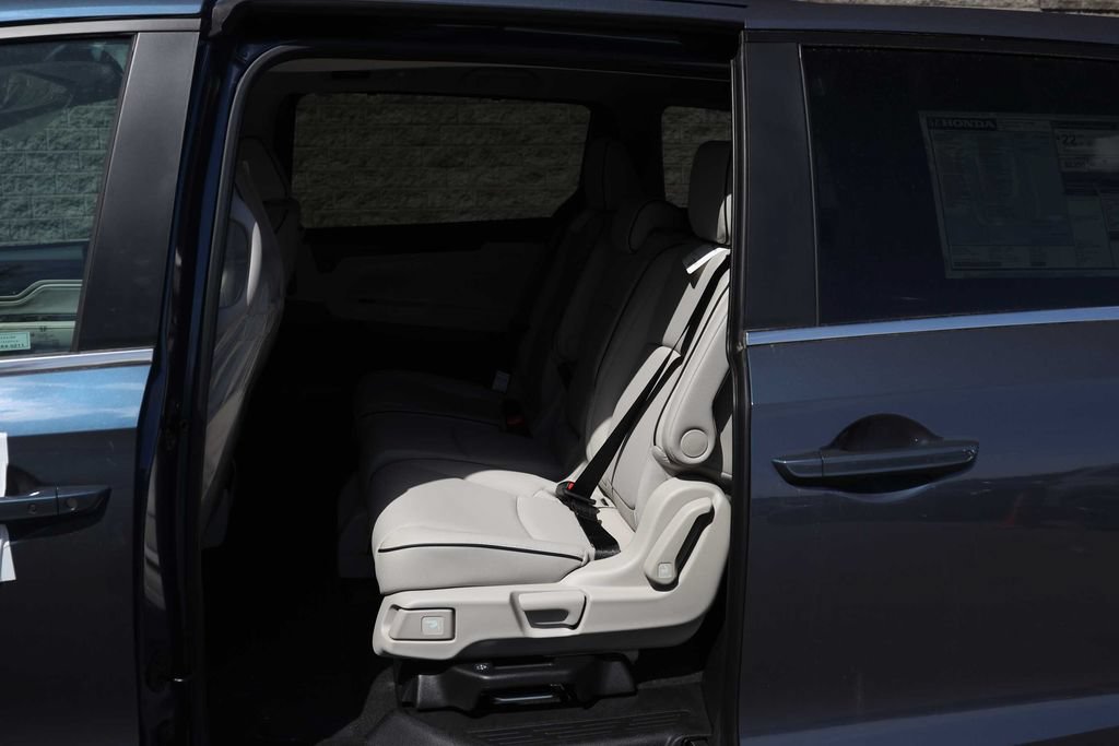 New 2026 Honda Odyssey Touring image 11
