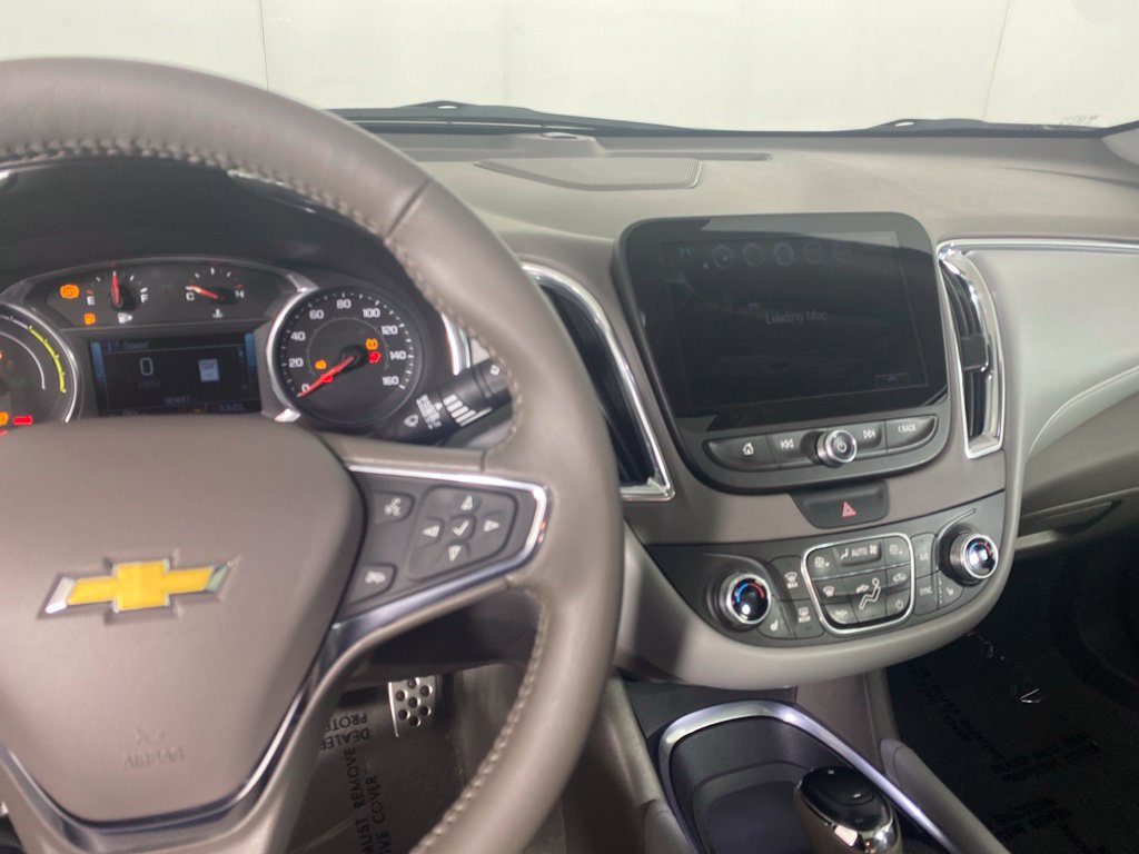 Used 2017 Chevrolet Malibu Hybrid w/ Leather Package FWD image 16