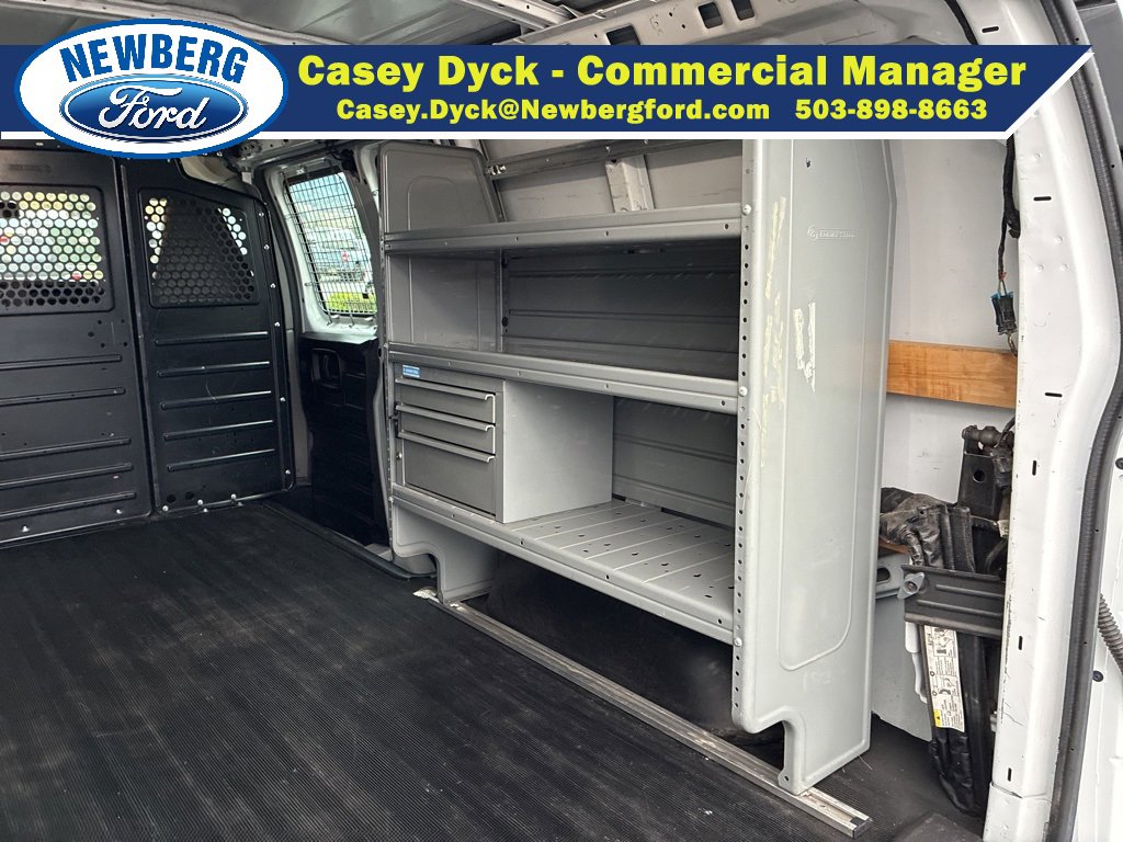 Used 2018 Chevrolet Express 2500 w/ Driver Convenience Package image 13