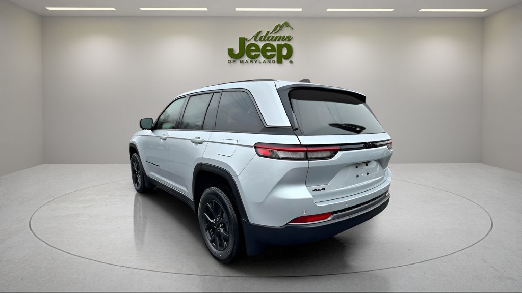 New 2026 Jeep Grand Cherokee Altitude AWD/4WD image 15