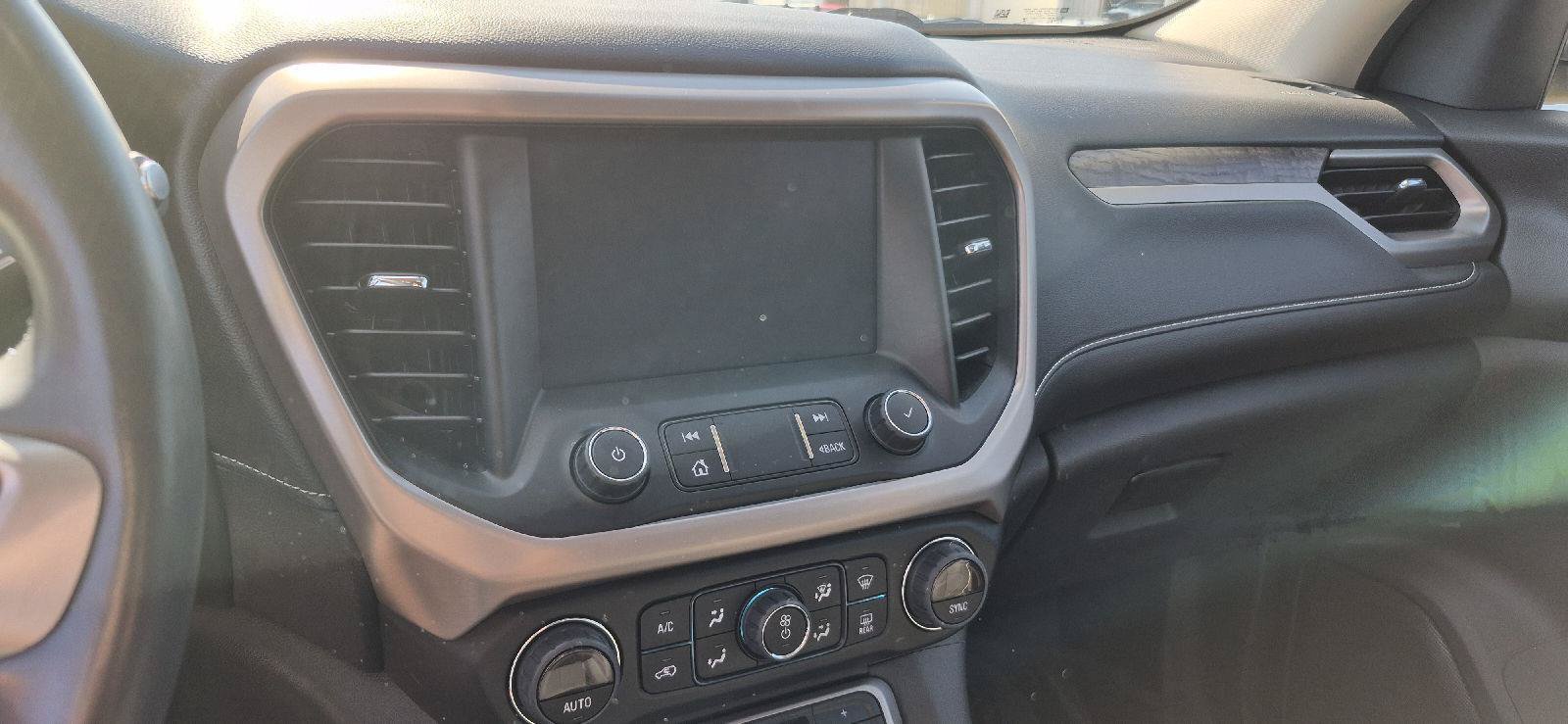 Used 2020 GMC Acadia Denali w/ Technology Package AWD/4WD image 10
