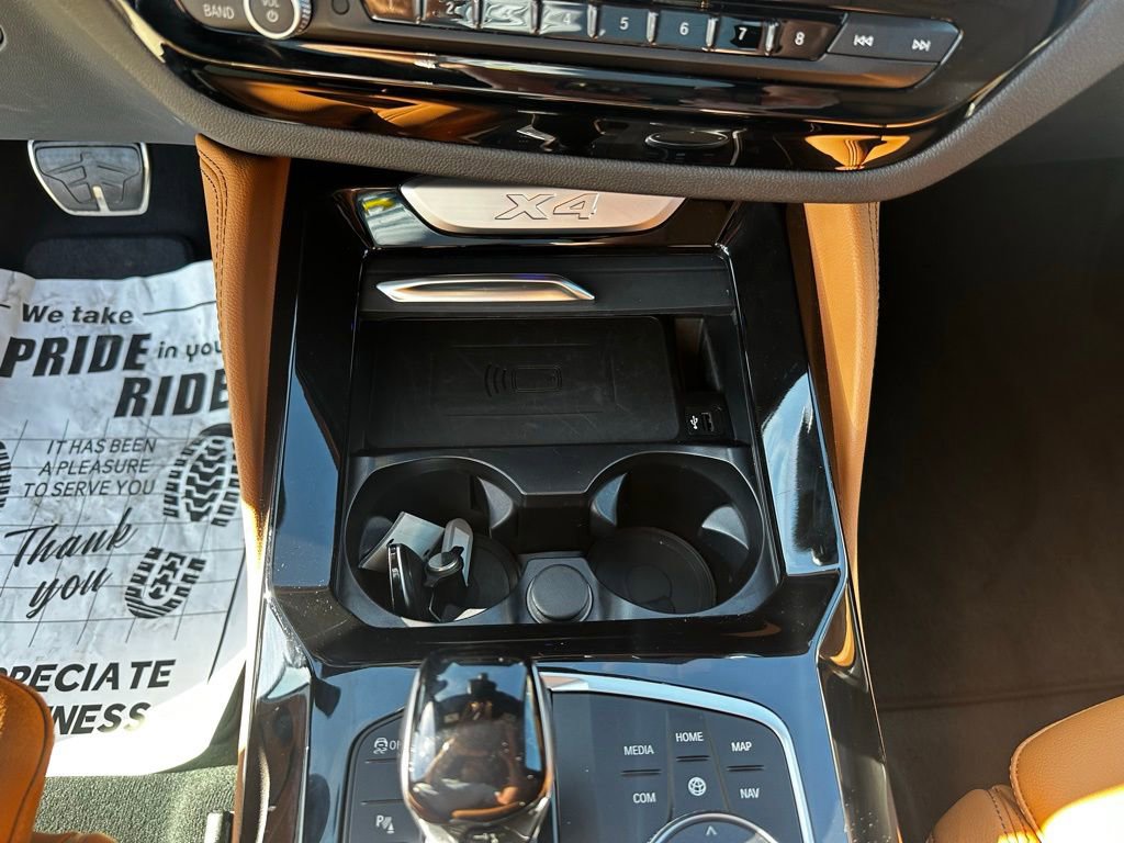 Certified 2025 BMW X4 xDrive30i image 19