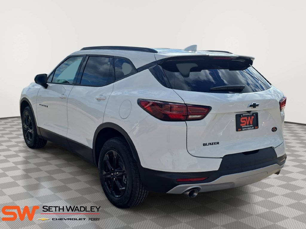 New 2026 Chevrolet Blazer LT w/ Convenience Package FWD image 5