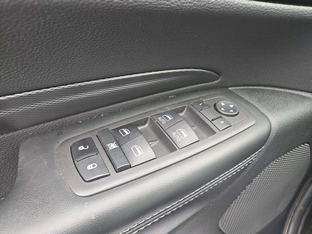 Used 2022 Dodge Durango GT image 39