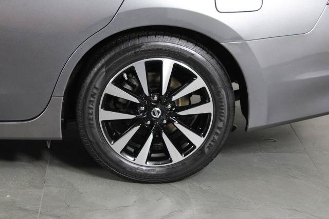 Certified 2018 Nissan Altima 2.5 SV FWD image 15