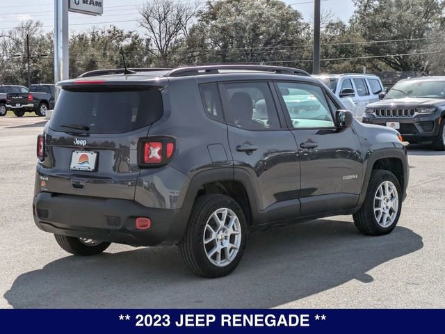New 2023 Jeep Renegade Latitude w/ Premium Group image 5