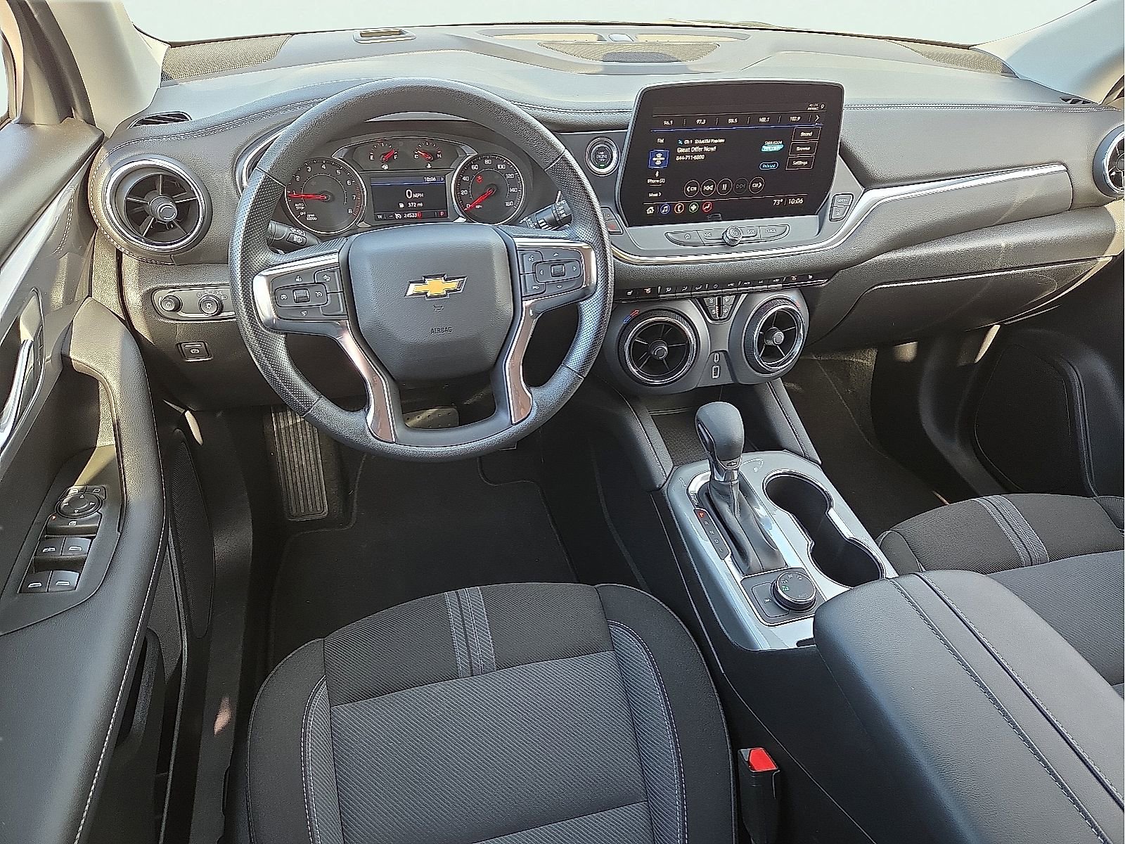 Used 2025 Chevrolet Blazer LT AWD/4WD image 11