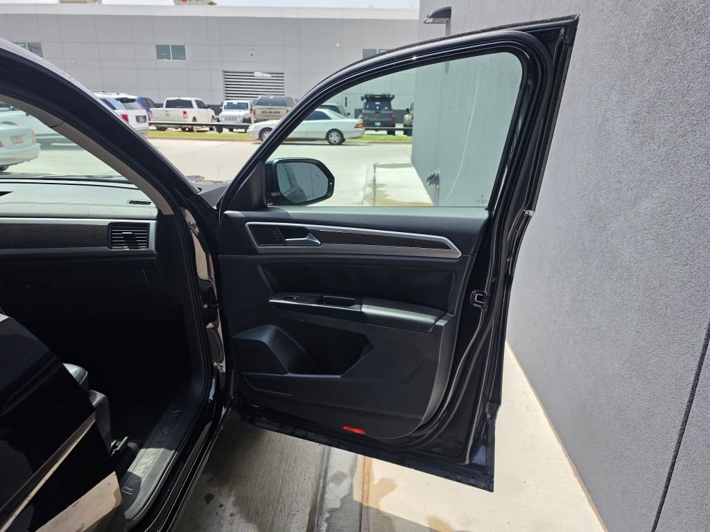 Used 2020 Volkswagen Atlas SEL FWD image 21