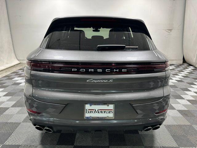 Used 2025 Porsche Cayenne S AWD/4WD image 6