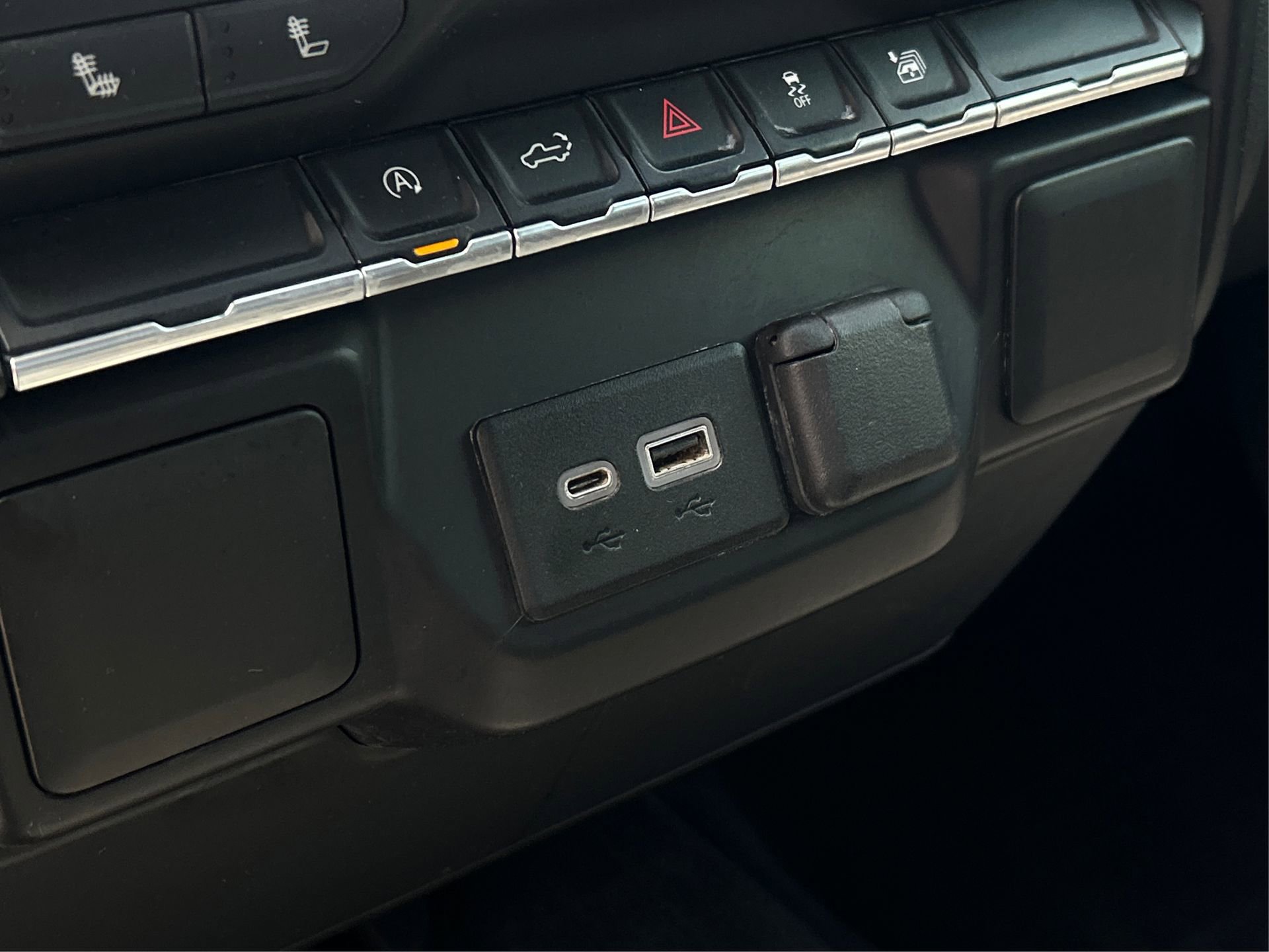 Used 2021 GMC Sierra 1500 Elevation w/ LPO, Elevation Black Package image 37